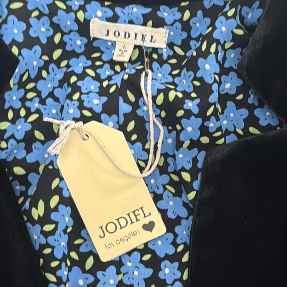 JODIFL Black Velvet Women's‎ Blazer